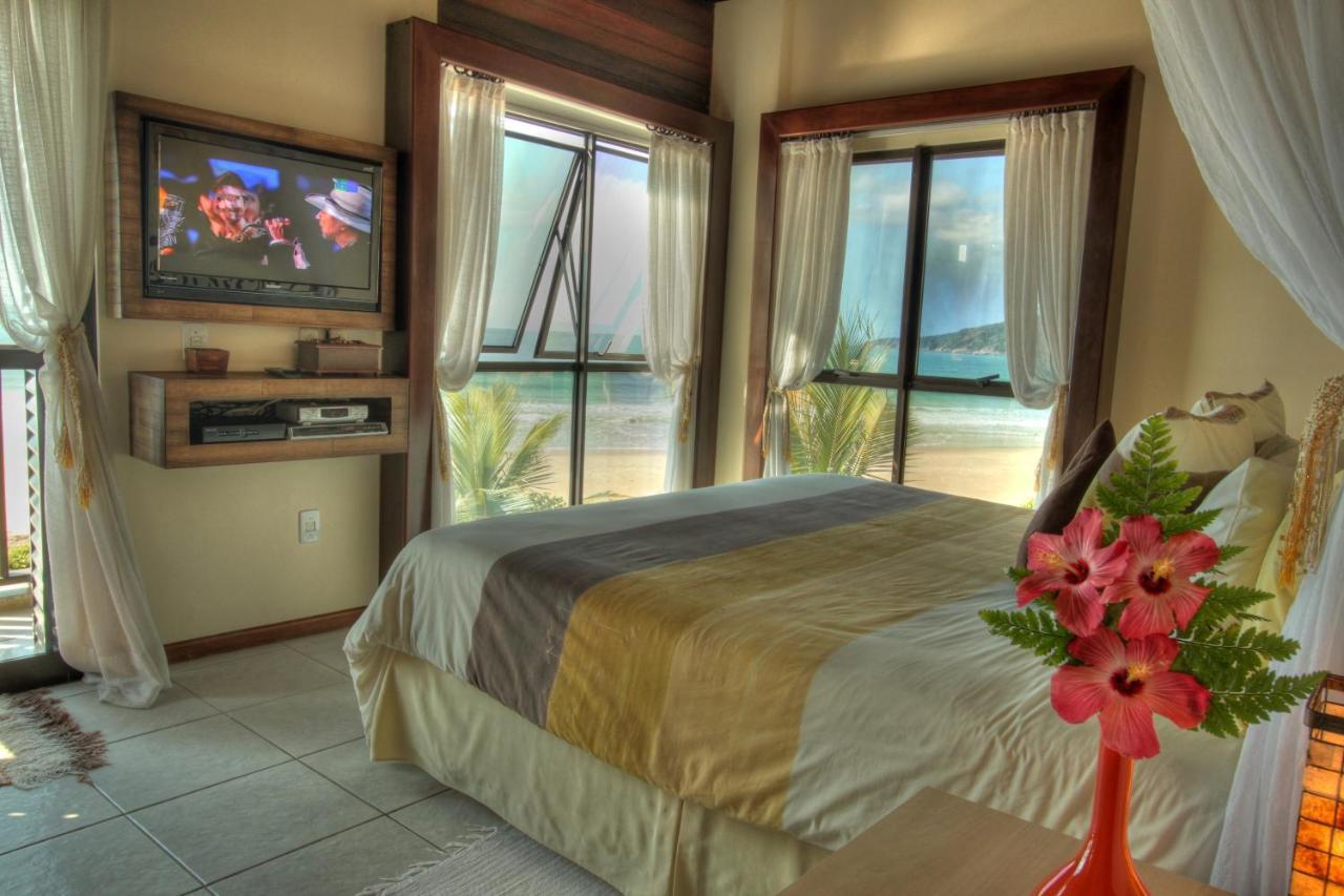 Olhos Verdes Guest House Бомбиньяс Экстерьер фото