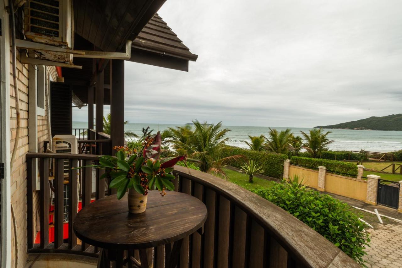 Olhos Verdes Guest House Бомбиньяс Экстерьер фото